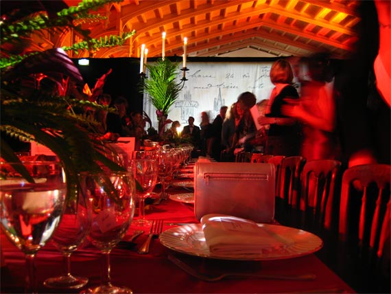 2006 Brunel Banquet in the Passenger Shed (Laura Thorne).